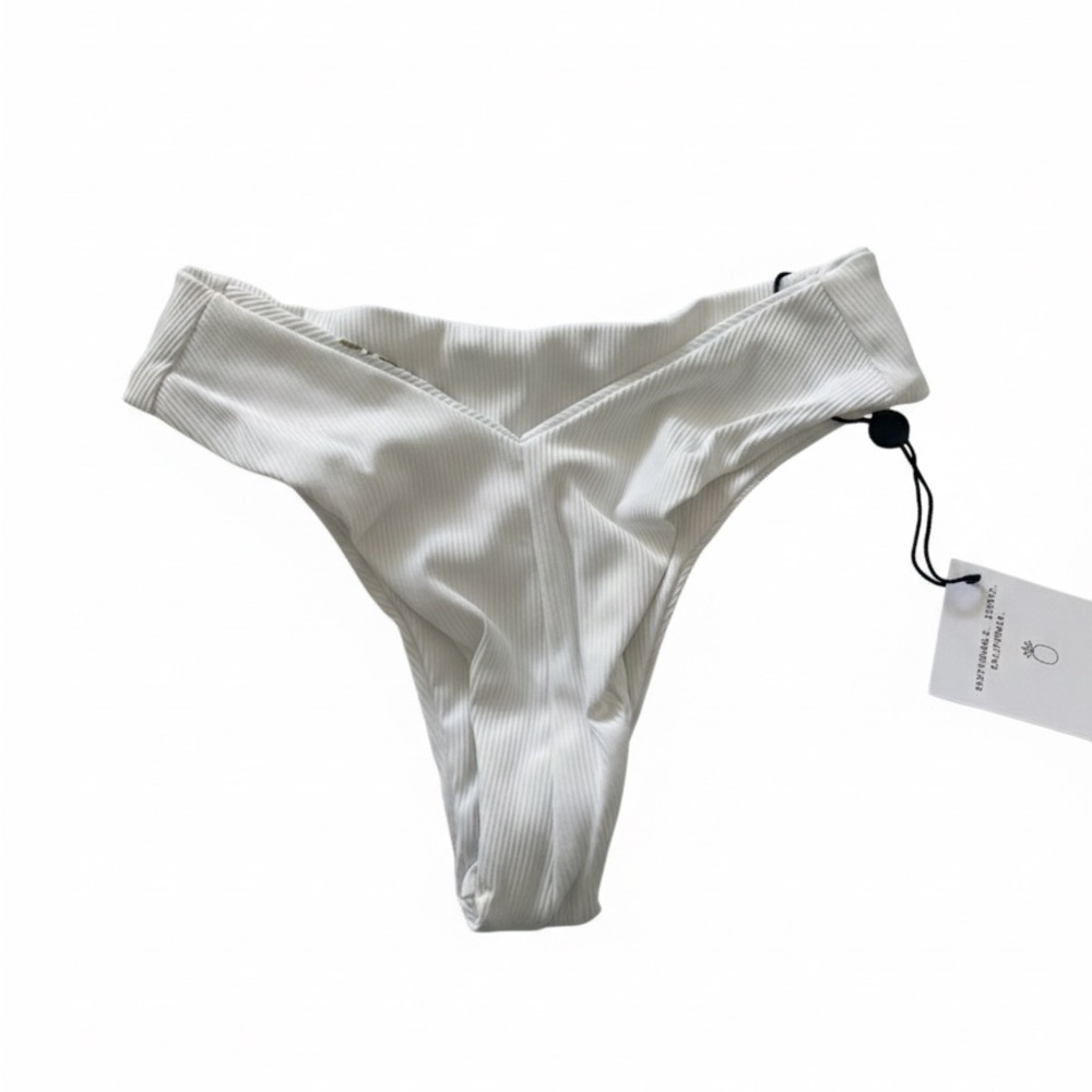 SKATIE White Ribbed Bikini Bottom Iggy - Picture 2 of 2